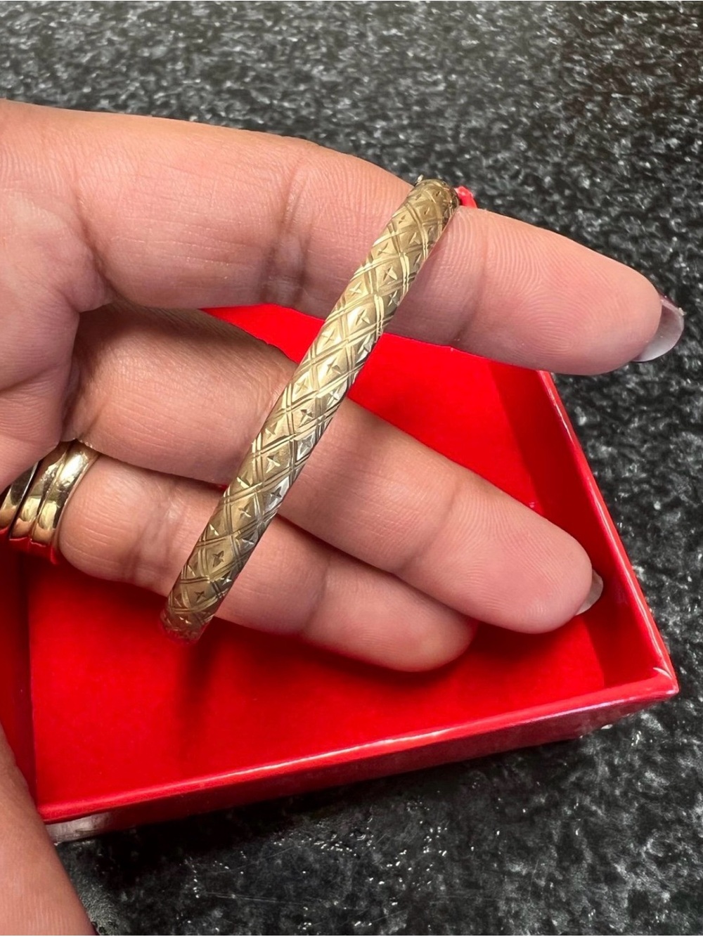 Vintage 10 KT Gold Bangle Bracelet - Gold